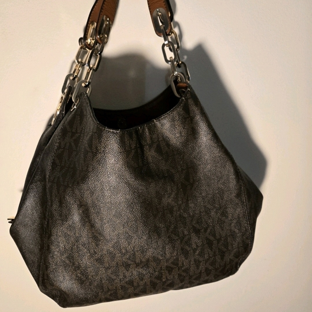 Michael Kors Authenic Fulton Hobo Brown And Tan elegant Designer Bag with Duster - Picture 3 of 9